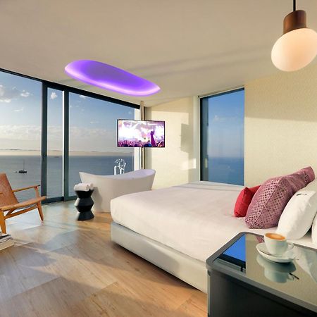 Hard Rock Hotel Ibiza Playa d'en Bossa Esterno foto A bedroom at the hotel