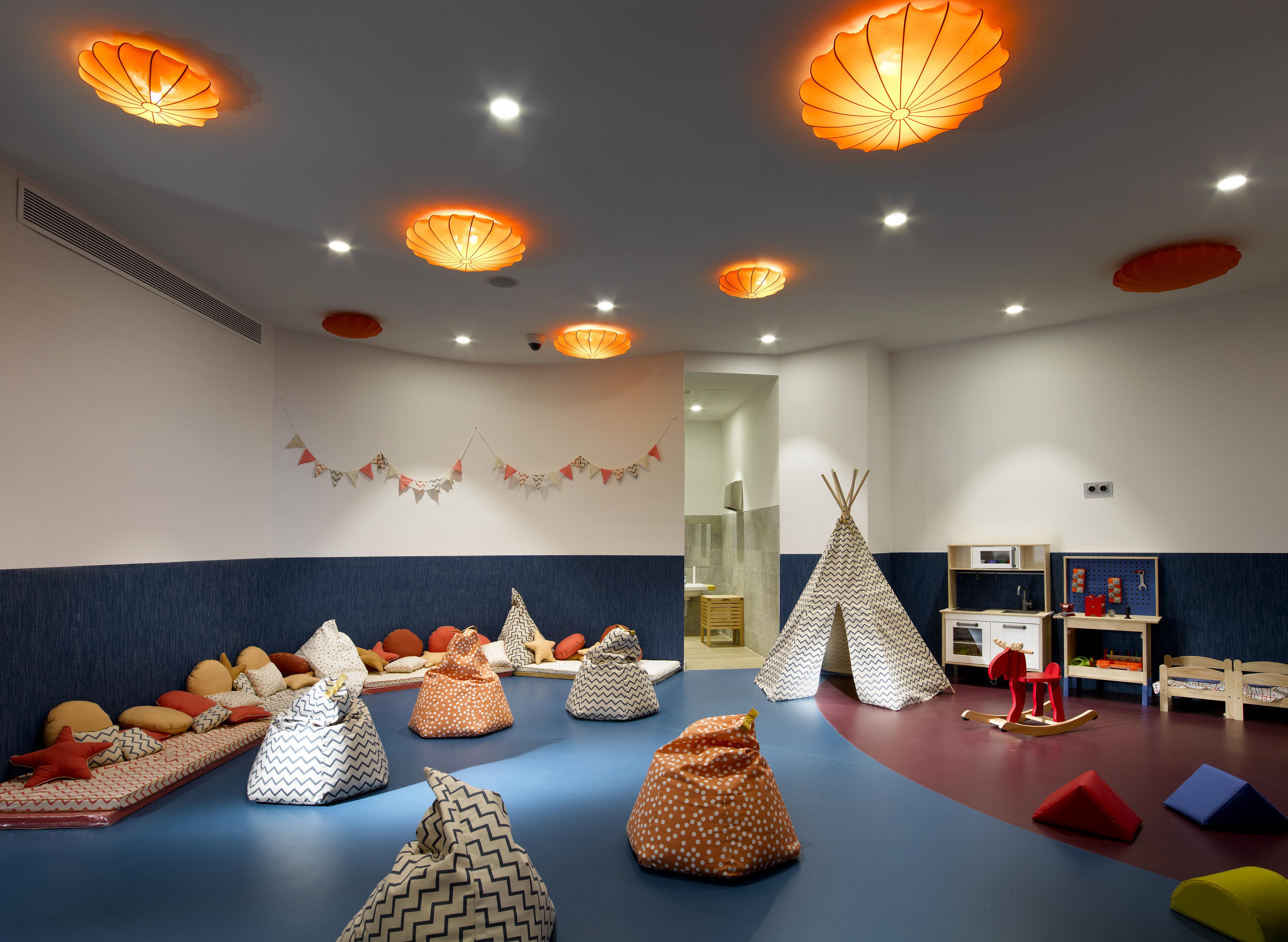 Hard Rock Hotel Ibiza Playa d'en Bossa Esterno foto The Children's Centre