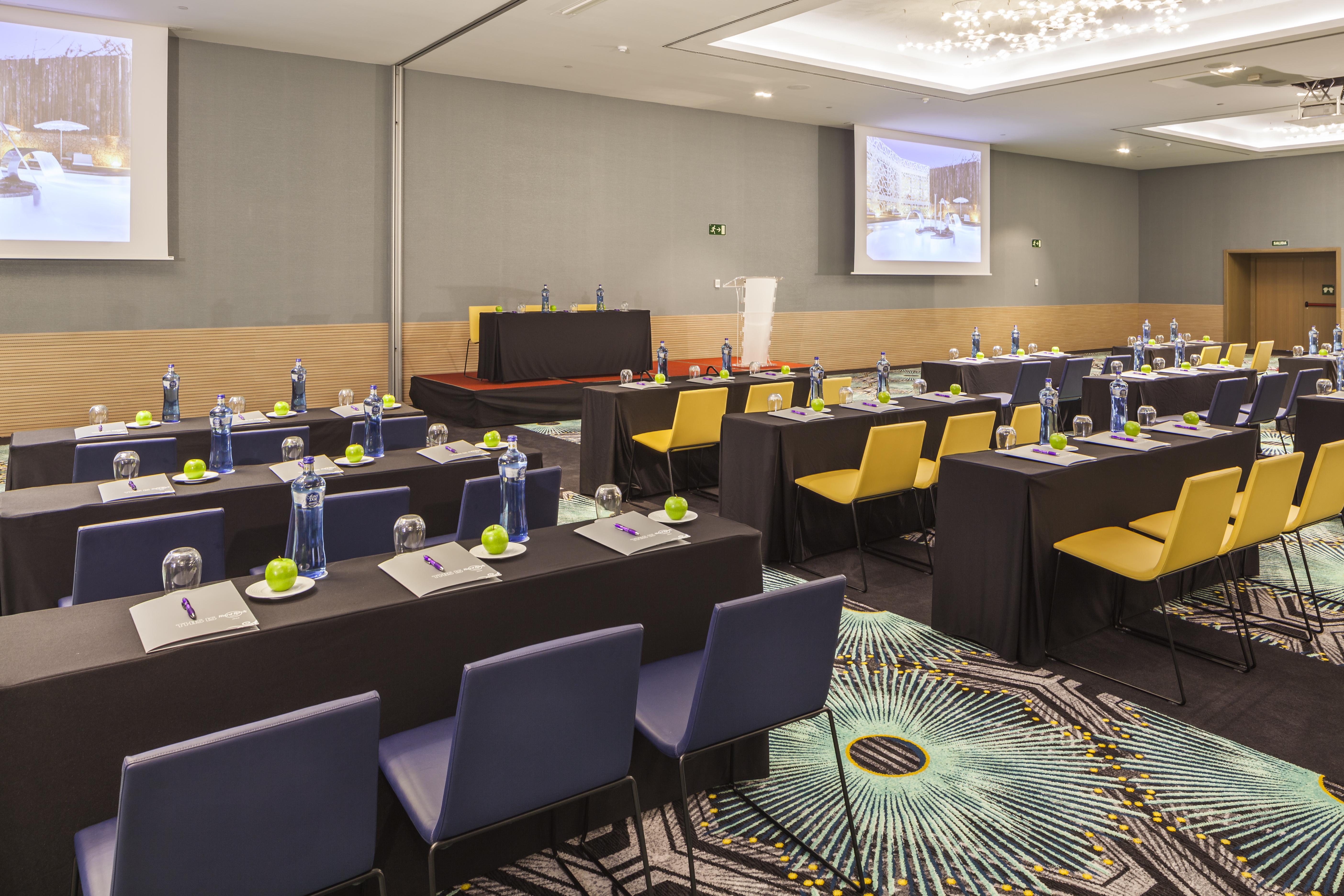 Hard Rock Hotel Ibiza Playa d'en Bossa Esterno foto Meeting room