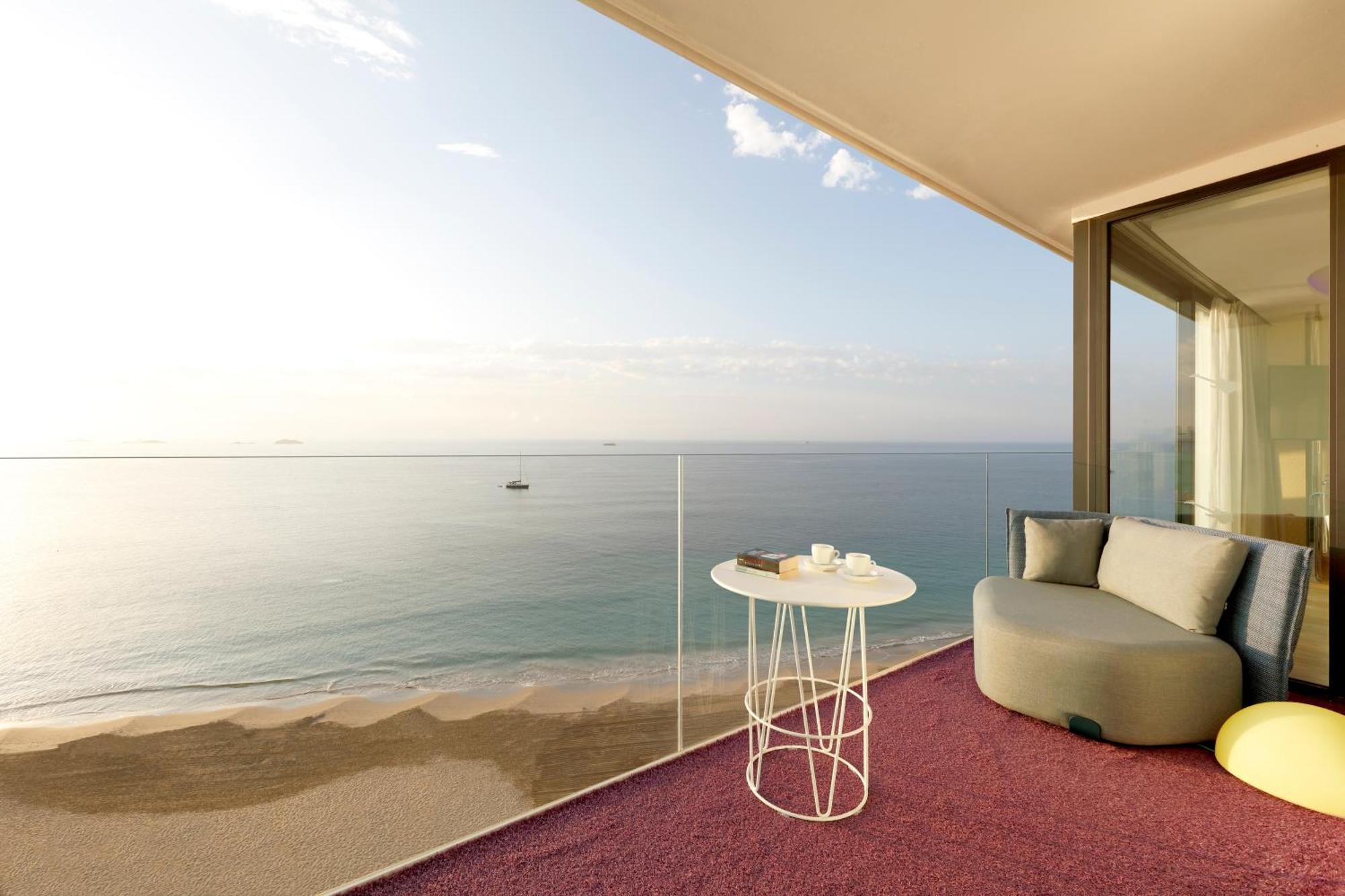 Hard Rock Hotel Ibiza Playa d'en Bossa Esterno foto View from a suite