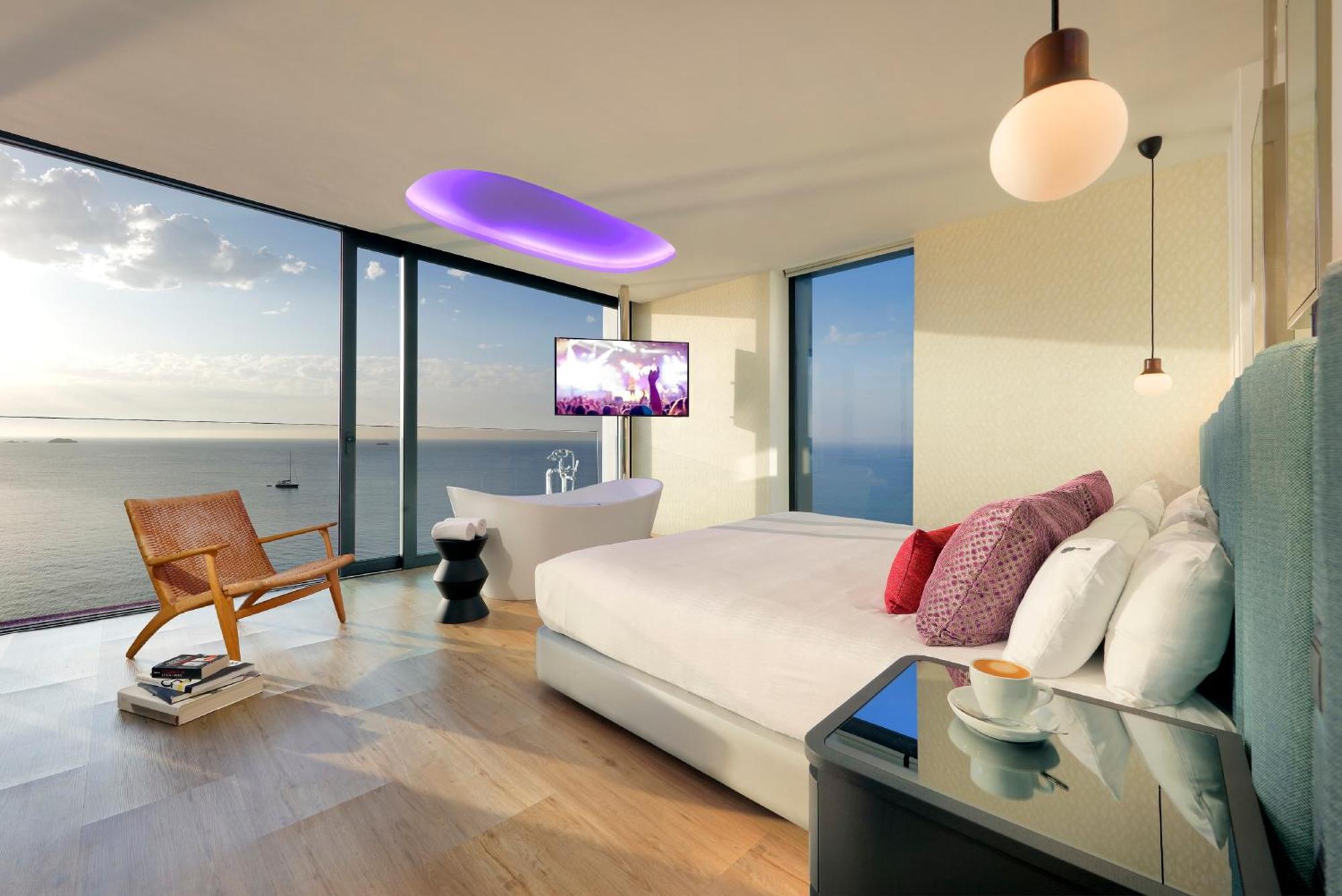 Hard Rock Hotel Ibiza Playa d'en Bossa Esterno foto A bedroom at the hotel